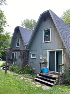 121 Amherst Rd, Pelham, MA, 01002