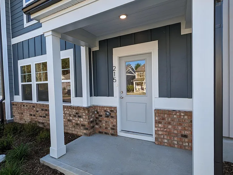 215 Parker Station Ave — Photo 2