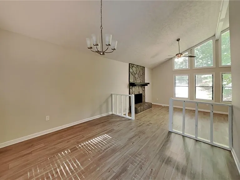 4515 King Springs Rd SE — Photo 8