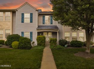 18 Remington Dr APT 5, Freehold, NJ 07728