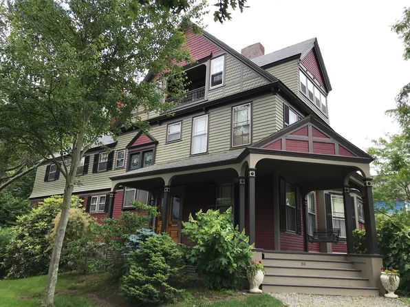58 Summer St, Taunton, MA 02780