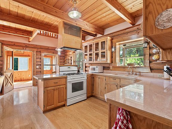 3rd image of 2532 Mills Dr