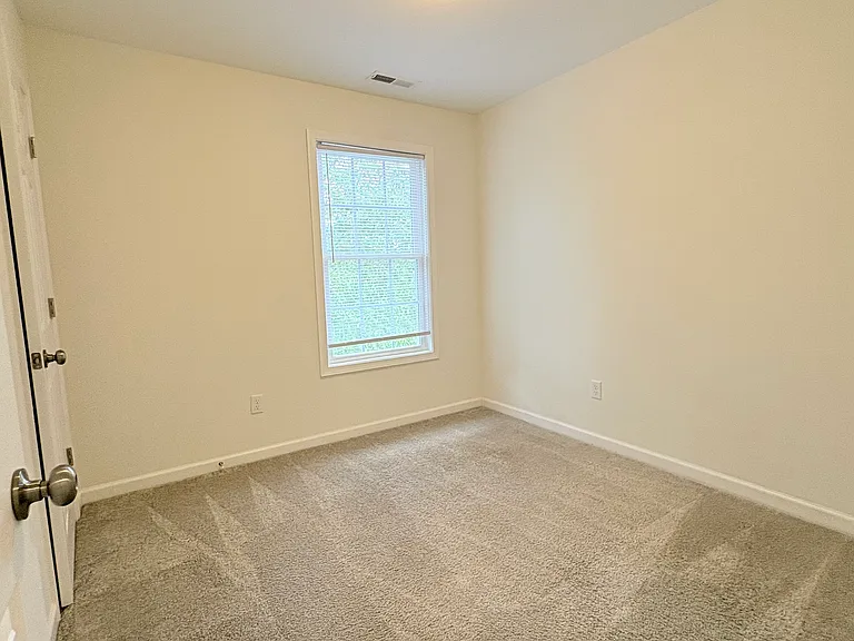 23 Kimberley St — Photo 16