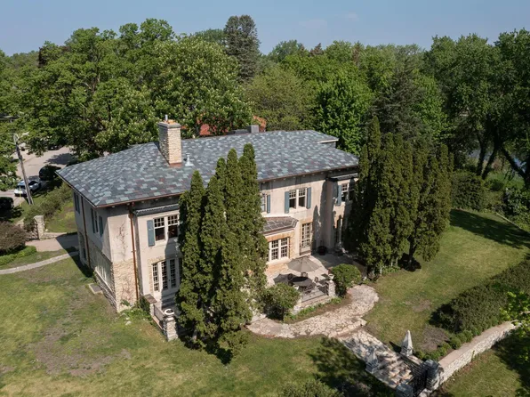 2728 Dean Pkwy, Minneapolis, MN 55416