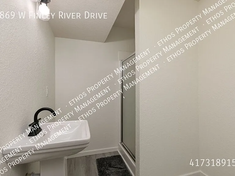 1869 W Finley River Dr — Photo 17