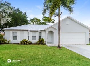 1081 SW Facet Ave, Port Saint Lucie, FL 34953