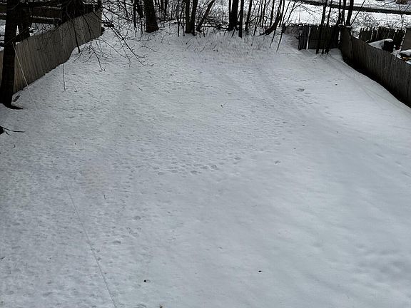 5th image of 32 Montcalm St