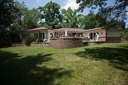 1st image of 88 Whitehall Ct