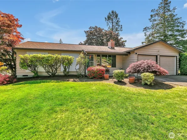 17004 137th Place SE, Renton, WA 98058