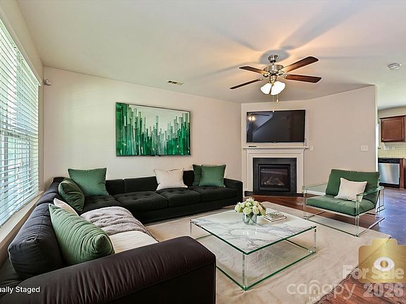 5th image of 6709 Broad Valley Ct