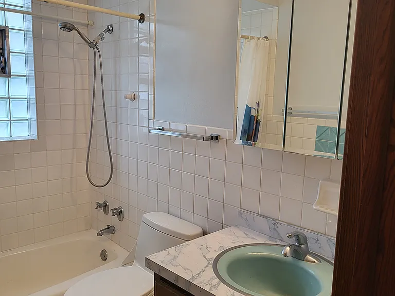 8728 S 78th Ave #1D — Photo 5