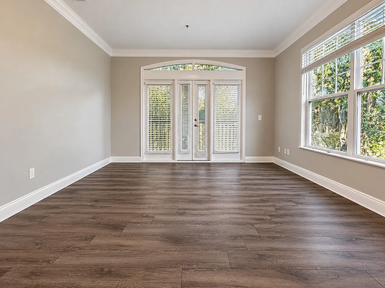2 bed, 1044 sqft, $1,895 — Photo 4