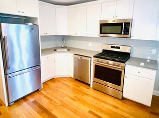 26 Chelsea St #U3, Boston, MA 02128