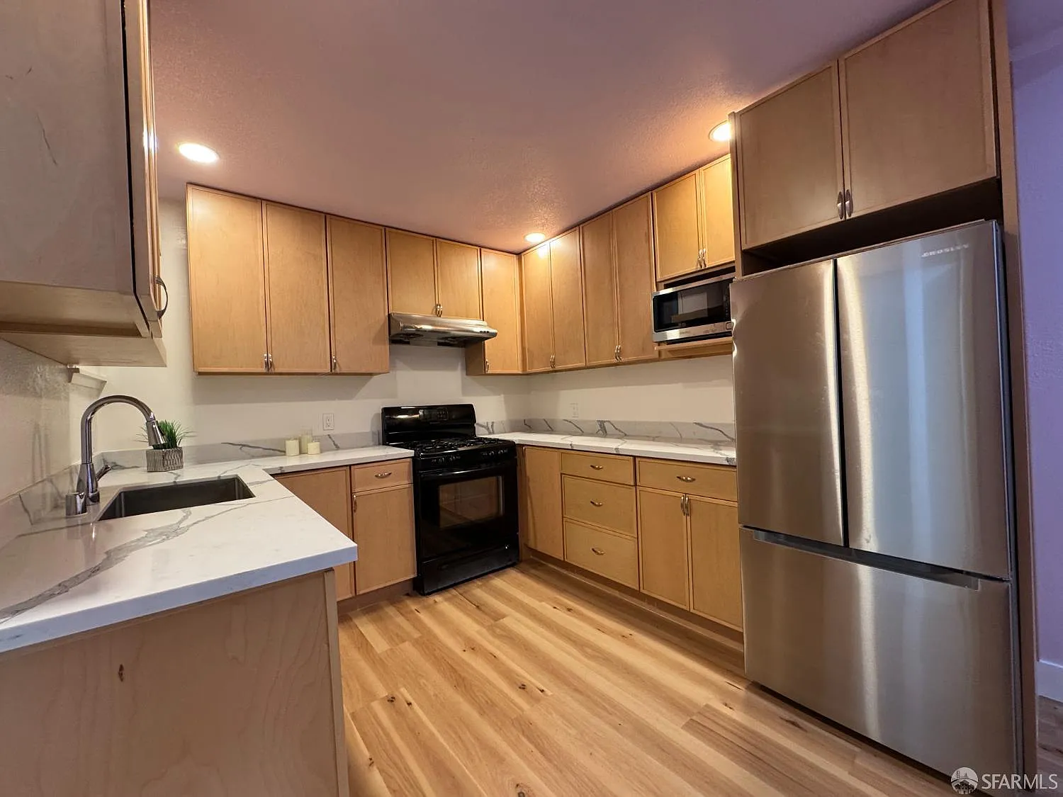 2719 Hyde St - Photo 5