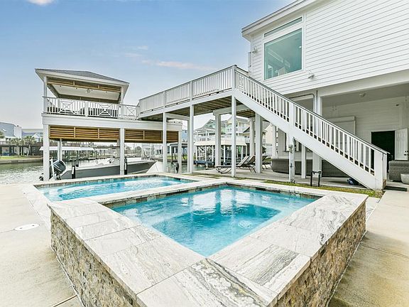 4th image of 4007 Island Ct
