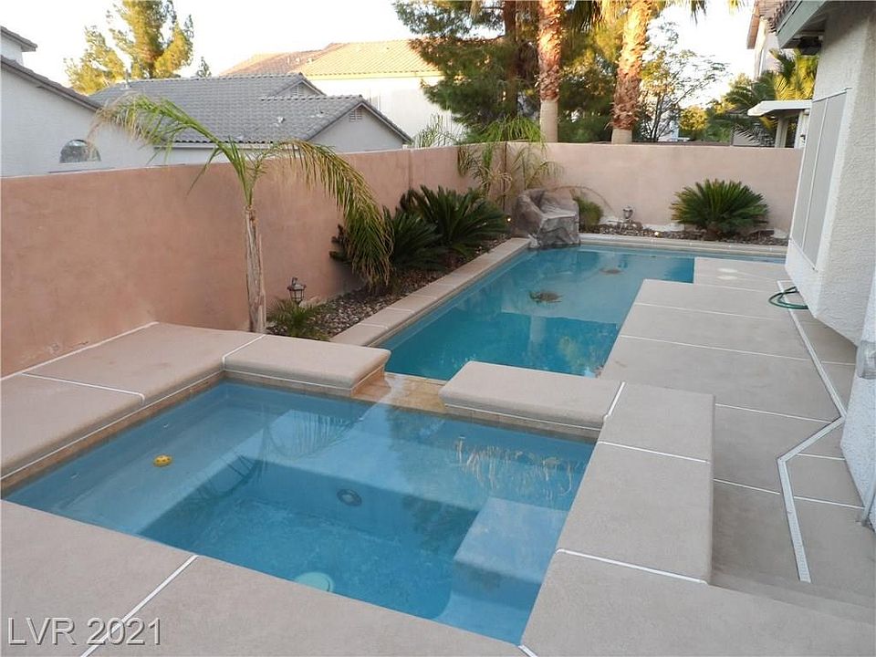 2nd image of 984 Blossom Meadows Pl #0