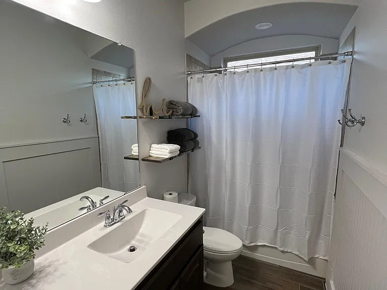 1805 Lark Ln — Photo 10