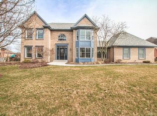 30 Devon Ct, Springboro, OH 45066