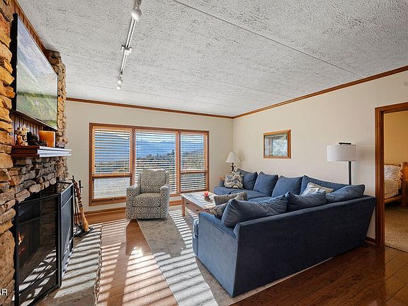 5th image of 1130 Ski View Dr Ste 212