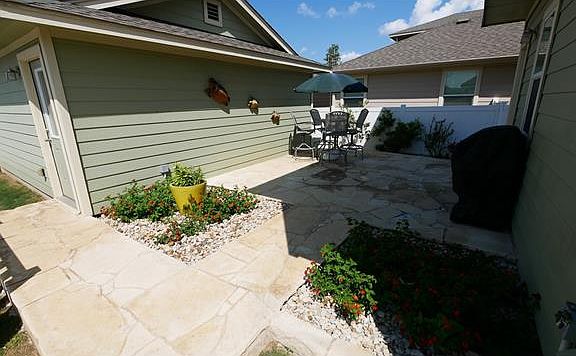 3rd image of 1708 Zilker Dr