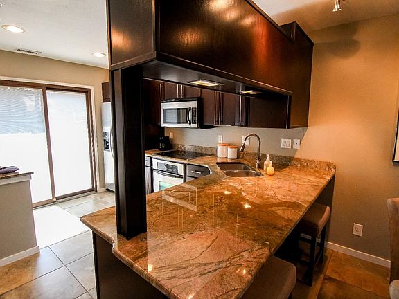 4th image of 1110 By The Shores Dr #D1