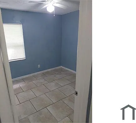 1401 E Annie St — Photo 3