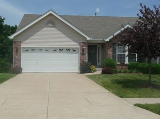 118 Fallon Villas Ct, O'Fallon, MO 63368