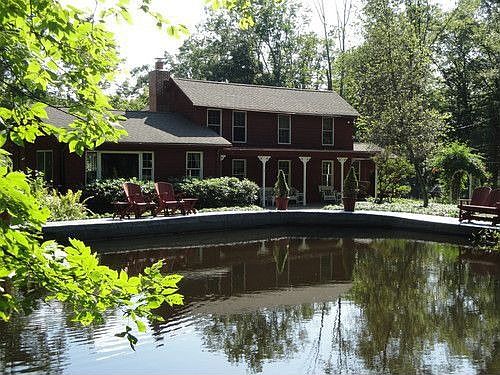 3 ACRE PONDSIDE RETREAT