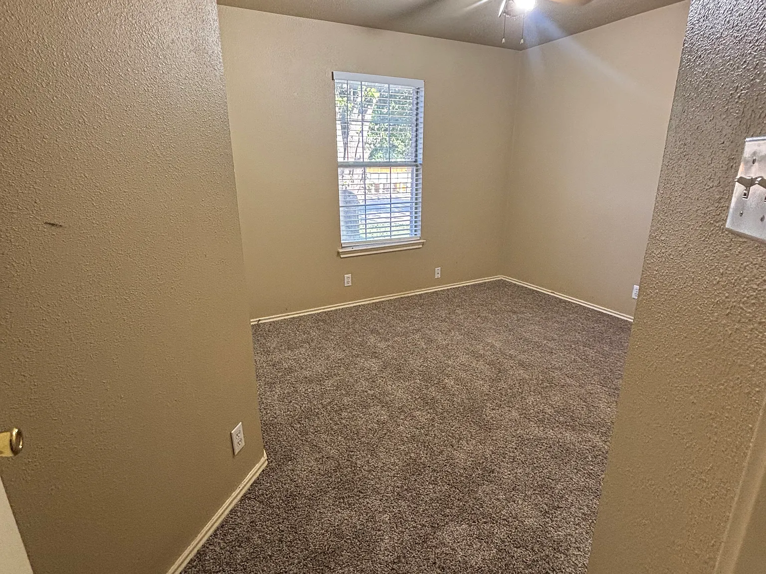 3 bed, 1224 sqft, $1,600 — Photo 4