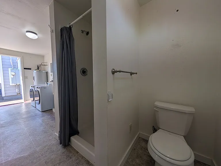 1814 F St — Photo 21