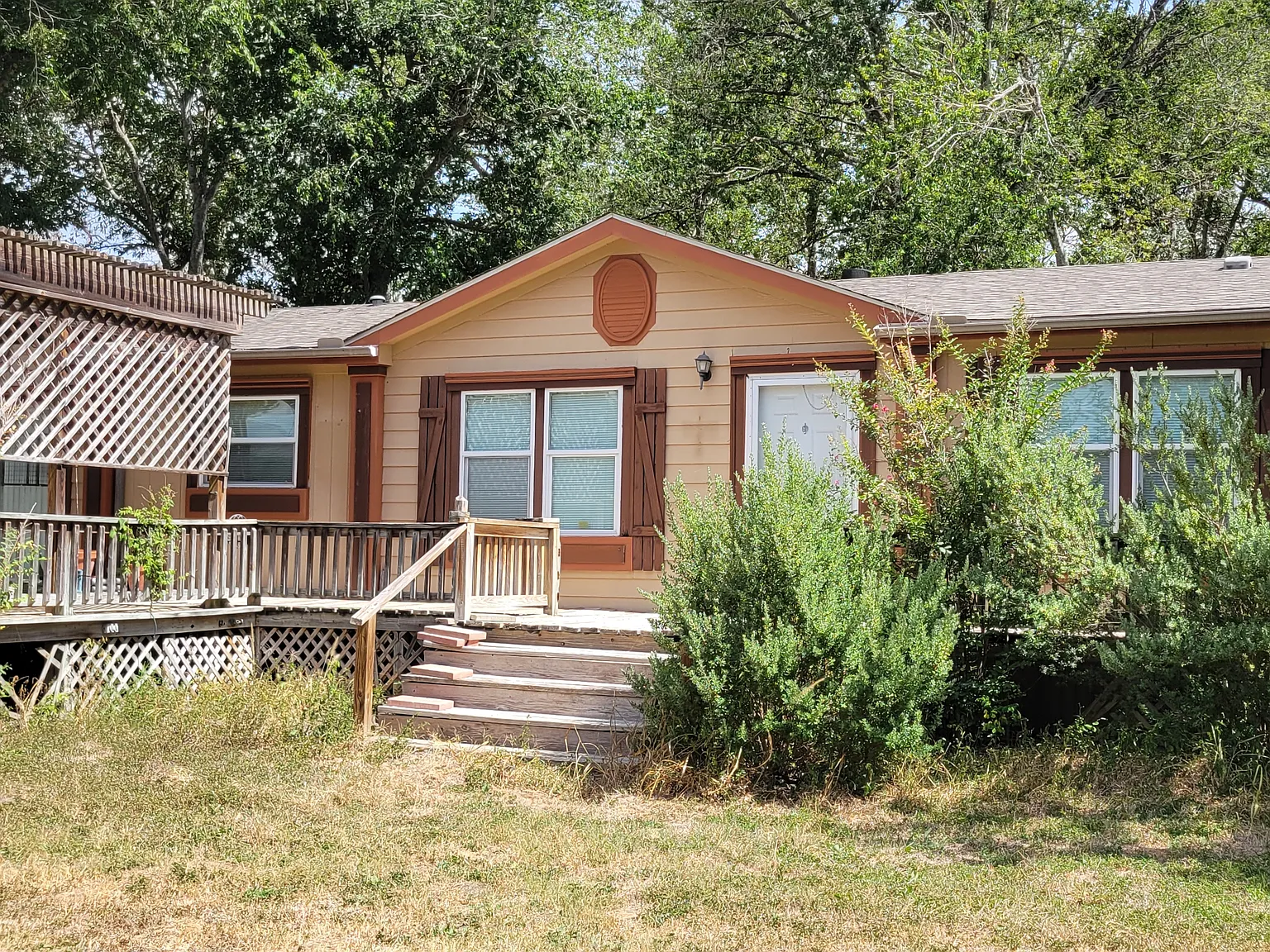 3 bed, 1628 sqft, $1,500 — Photo 2