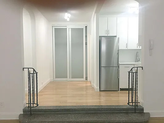 Rented by Fox Residential Group | media 7