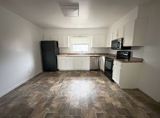 17 Ashdown Rd, Ballston Lake, NY 12019