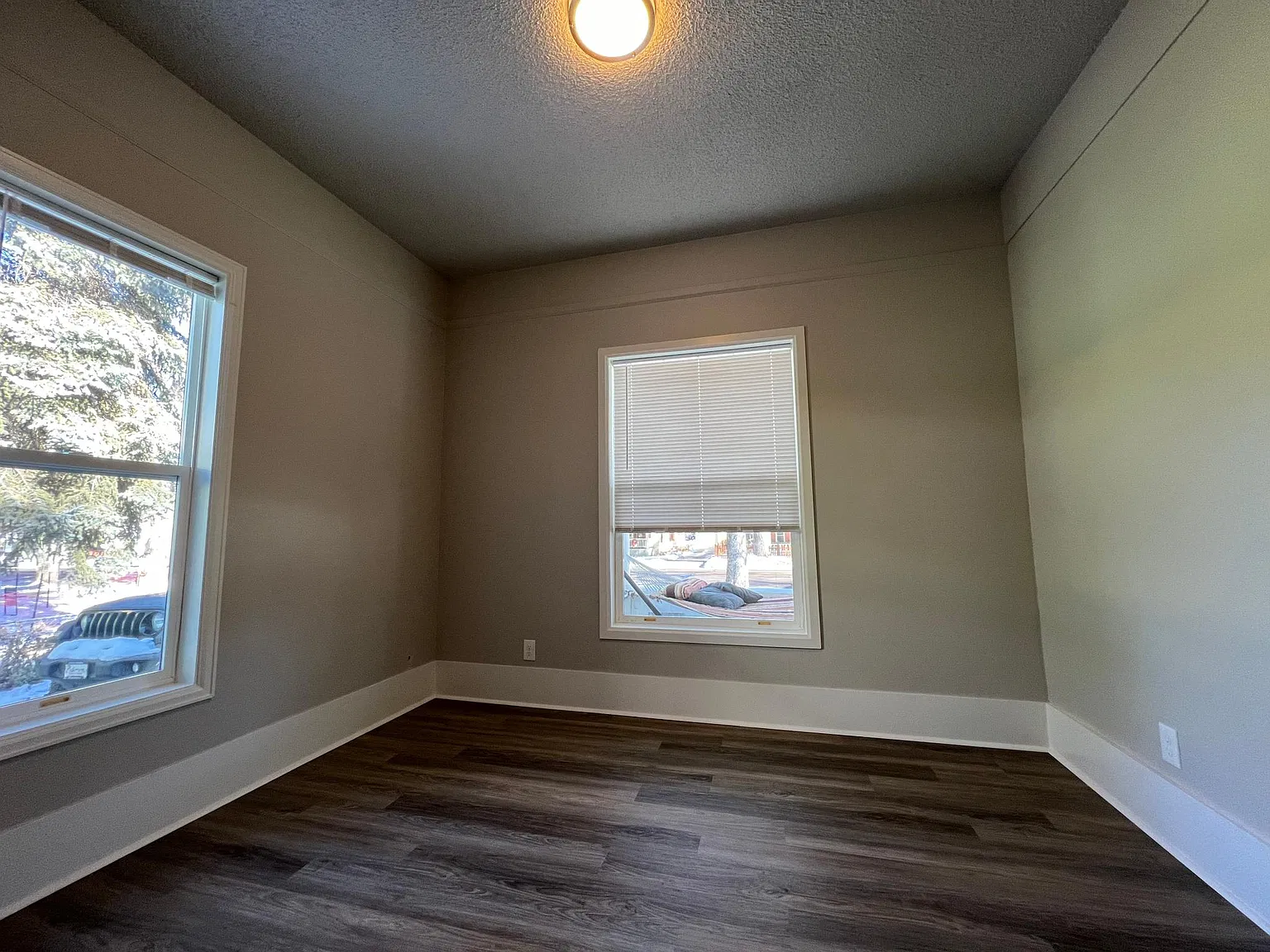 2 bed, 834 sqft, $1,600 — Photo 3