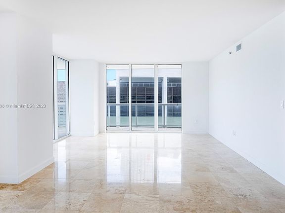2nd image of 50 Biscayne Blvd APT 4310