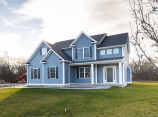 8 Mariani Dr, Southington, CT 06489