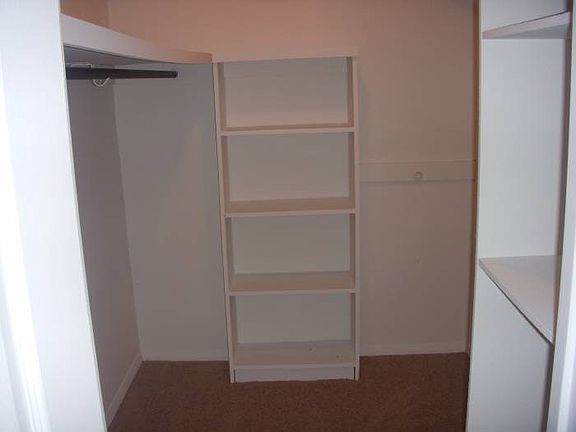5th image of 250 Boyd Ave