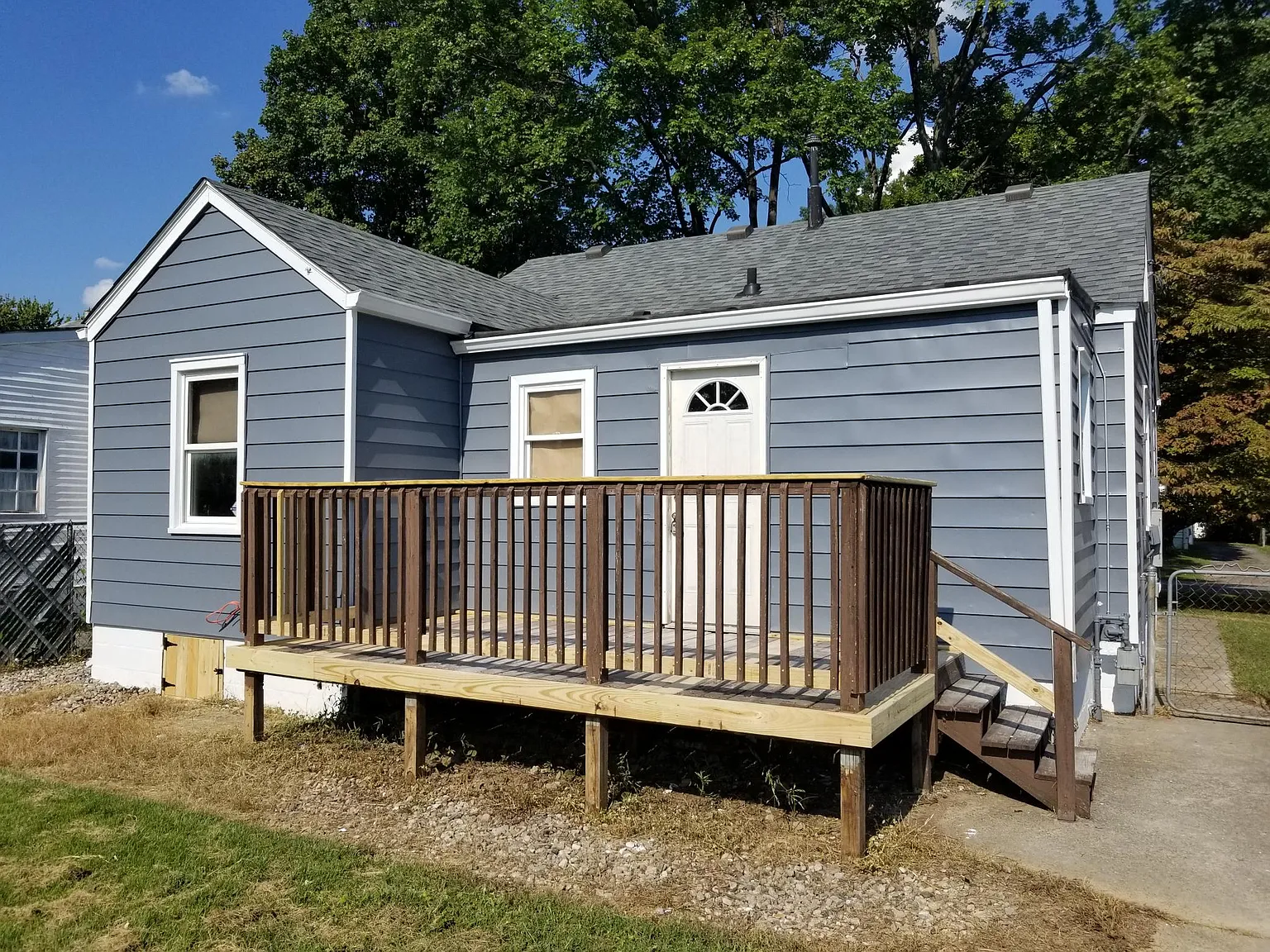 3 bed, 1.5 bath, 1322 sqft, $1,650 — Photo 3
