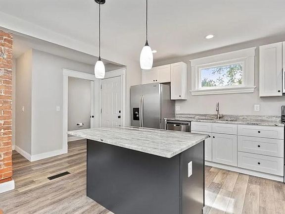 3rd image of 6105 Bramble Ave