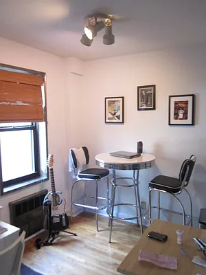 Rented by Metro Realty NY Inc | media 17