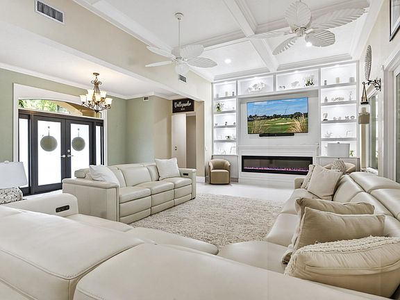 3rd image of 10114 Hunt Club Lane