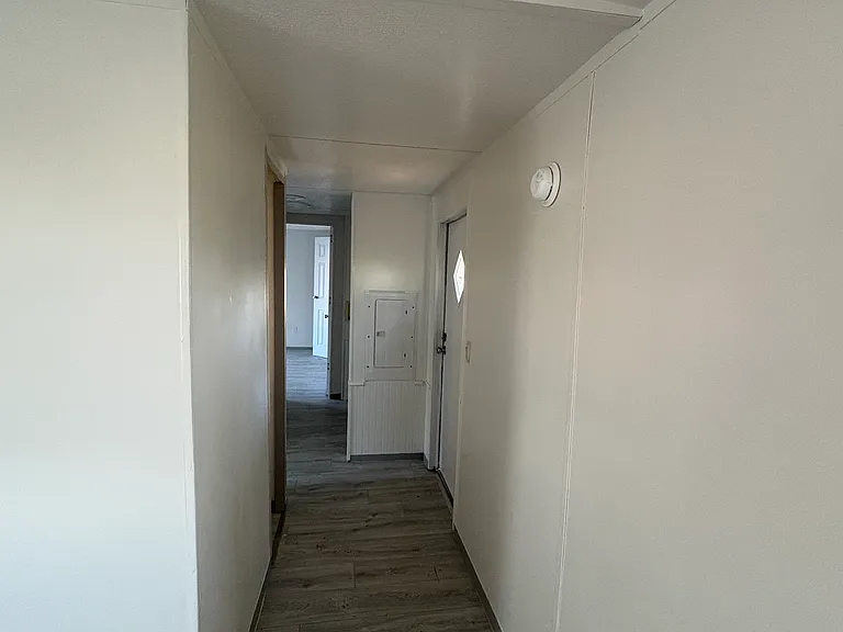 3810 Rowland Rd — Photo 10