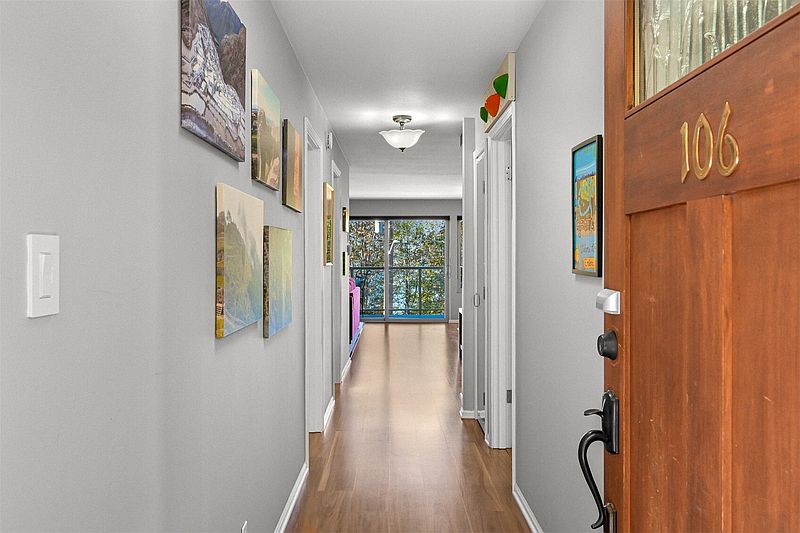 4th image of 414 Boulevard #106