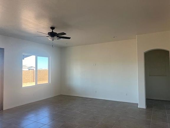 4th image of 3384 W 37th St