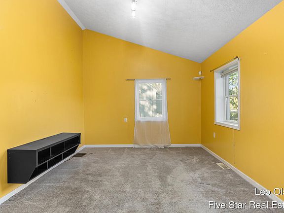 5th image of 2610 Riley Ave SW