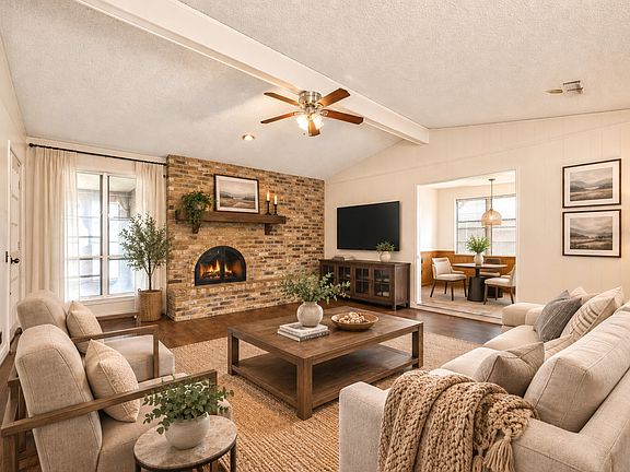 4th image of 2500 Teakwood Ln
