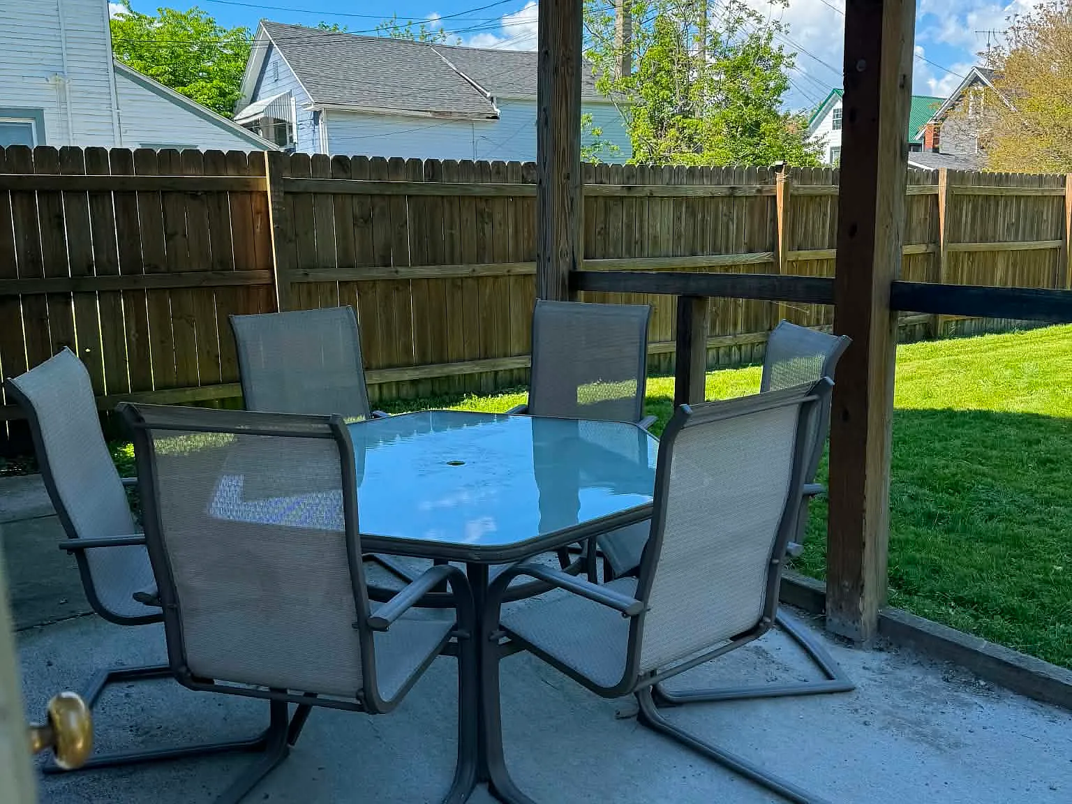 1 bed, 1100 sqft, $1,350 — Photo 3