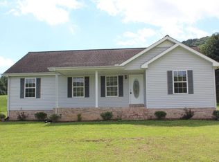 6707 Hartsville Rd, Dixon Springs, TN 37057