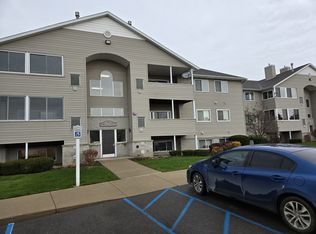 8422 Jasonville Ct SE, Caledonia, MI 49316