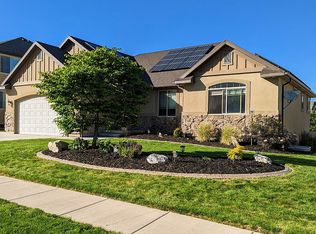 2748 S Village Court Rd, Saratoga Springs, UT 84045